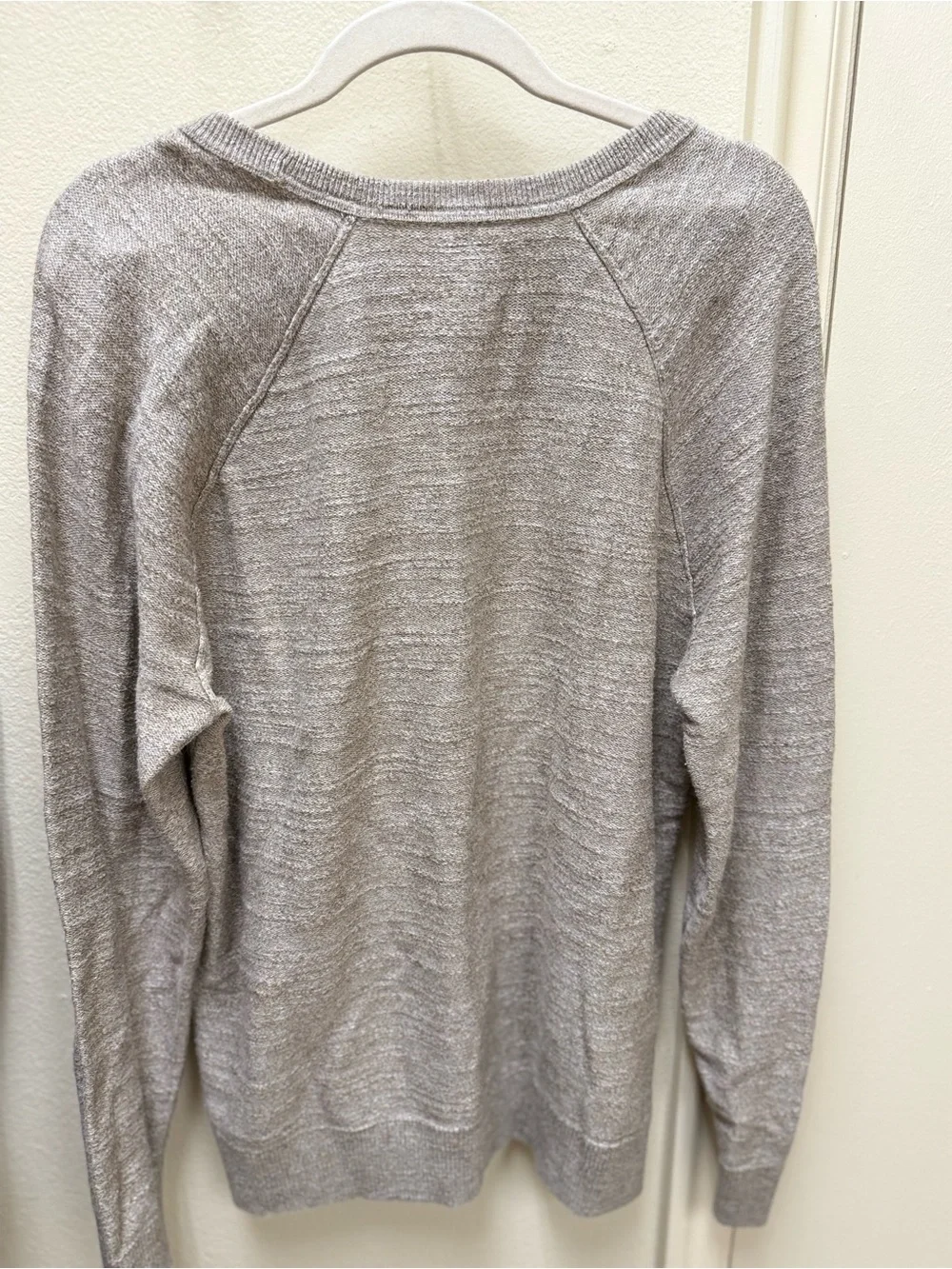 GAP Men’s Heathered Tan Crewneck Sweater